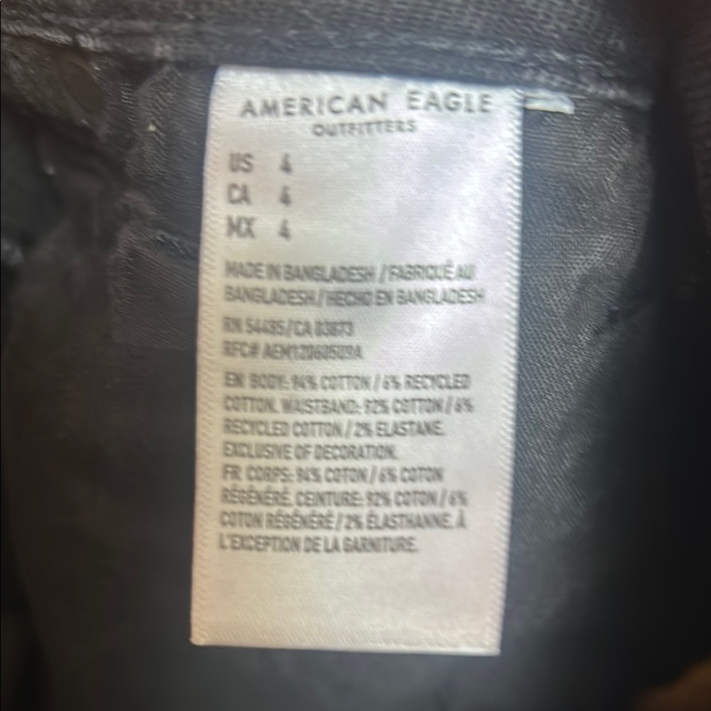 American Eagle Outfitters Black Distressed Jean Shorts - Picture 4 of 4